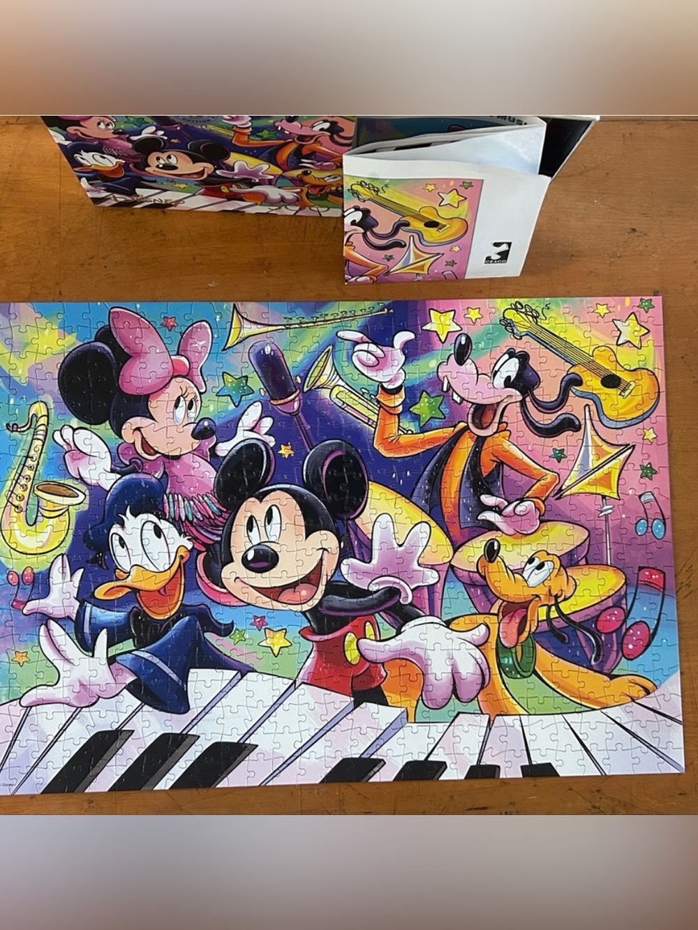 Disney Ceaco Mickey's Music Silver Select 500 Piece Puzzle Jigsaw